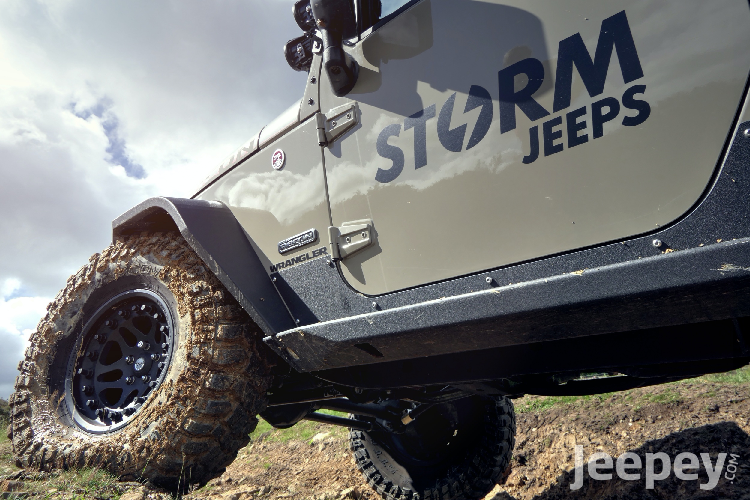 Storm Jeeps, Door Vinyl Decal (STORM3)